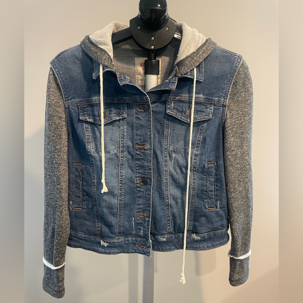 Mossimo 1087